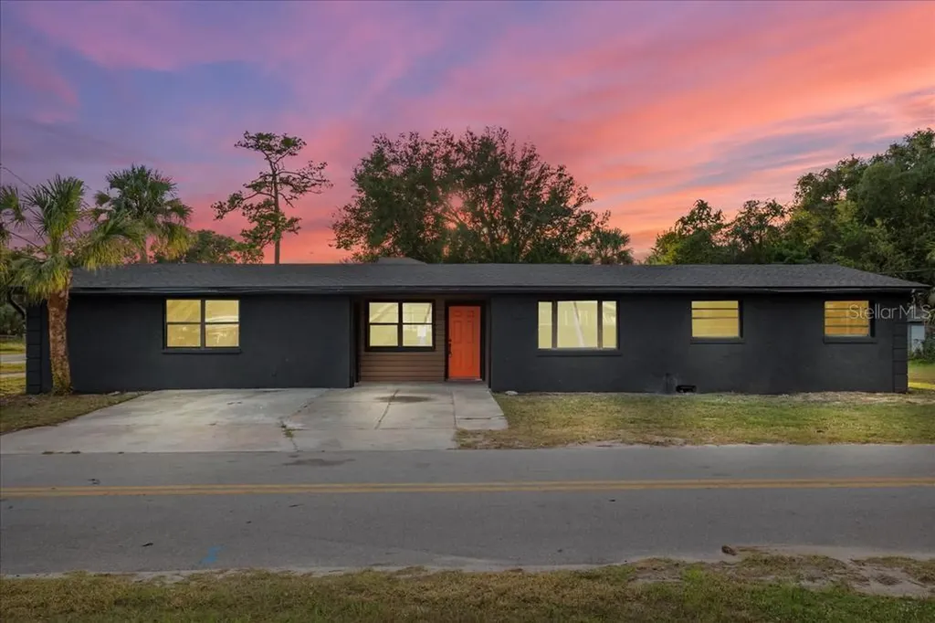 848 School Street Daytona Beach FL 32114