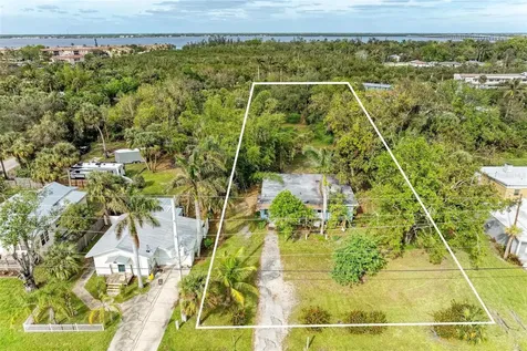 25318 Marion Avenue Punta Gorda FL 33950