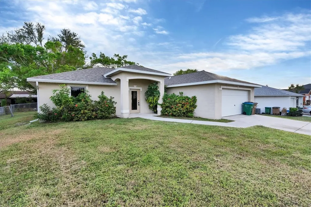 626 SW 27th Terrace Cape Coral FL 33914