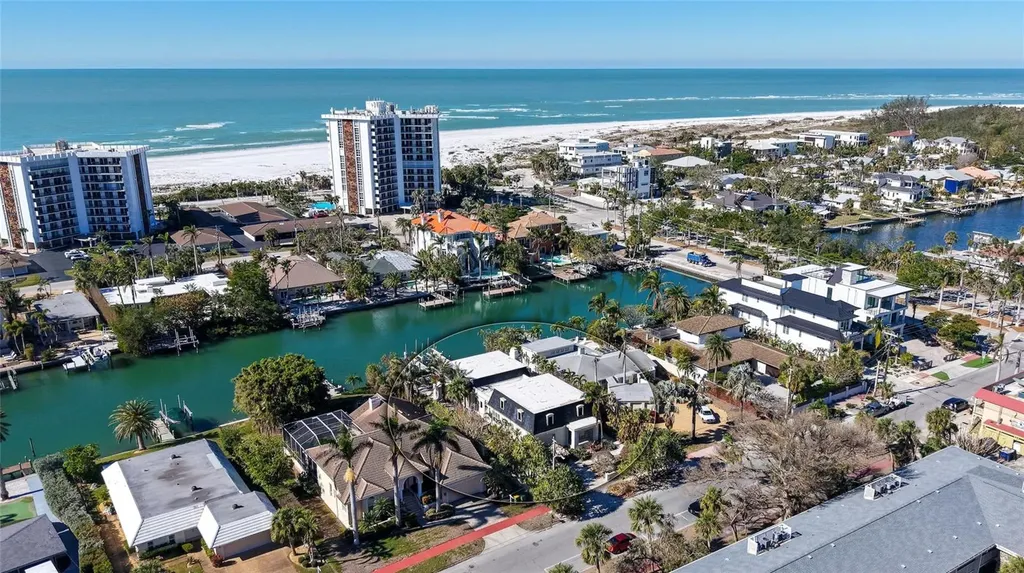 515 S Washington Drive Sarasota FL 34236