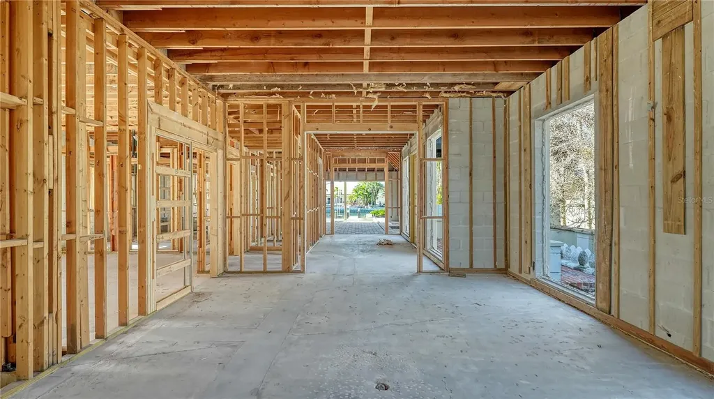 515 S Washington Drive Sarasota FL 34236