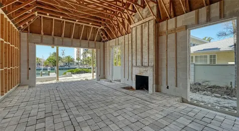 515 S Washington Drive Sarasota FL 34236
