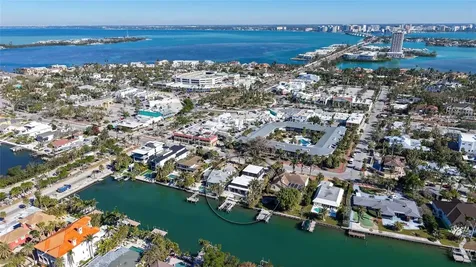 515 S Washington Drive Sarasota FL 34236