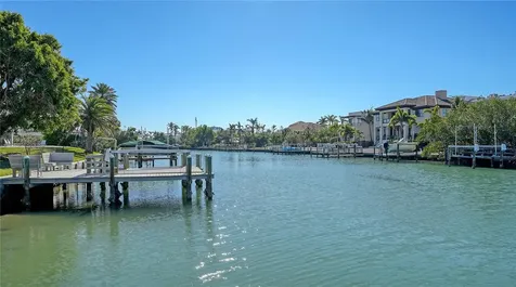 515 S Washington Drive Sarasota FL 34236