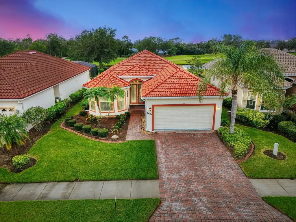 5633 Whispering Oaks Drive North Port FL 34287