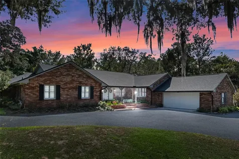 914 Shore Acres Drive Leesburg FL 34748