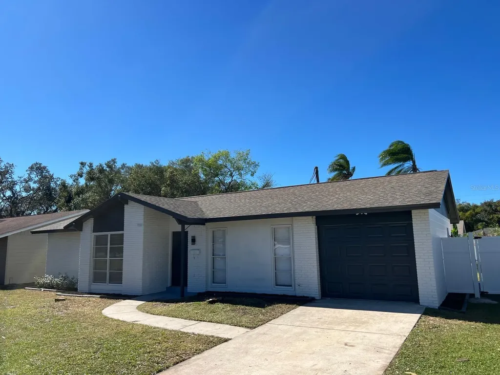 7222 Riverwood Boulevard Tampa FL 33615