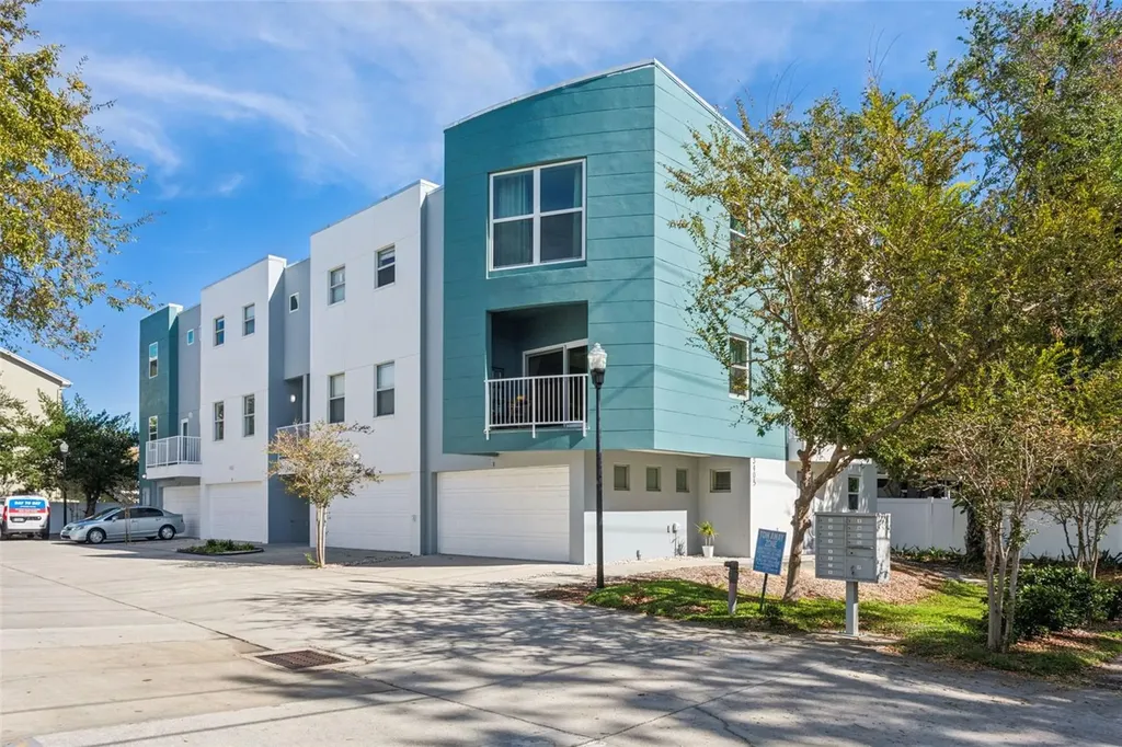 3405 W Swann Avenue Tampa FL 33609