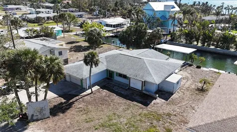 335 Palm Grove Avenue Englewood FL 34223