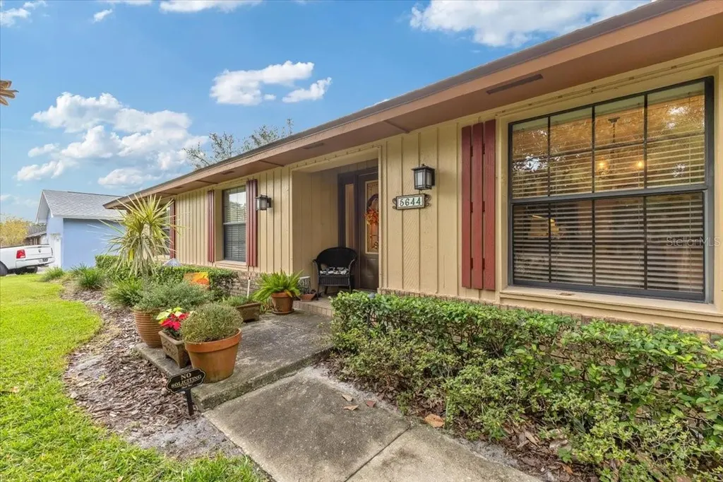 5644 Pitch Pine Drive Orlando FL 32819