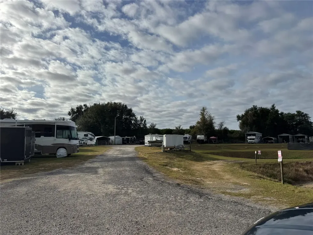 37815 Maywood Bay Drive Leesburg FL 34788