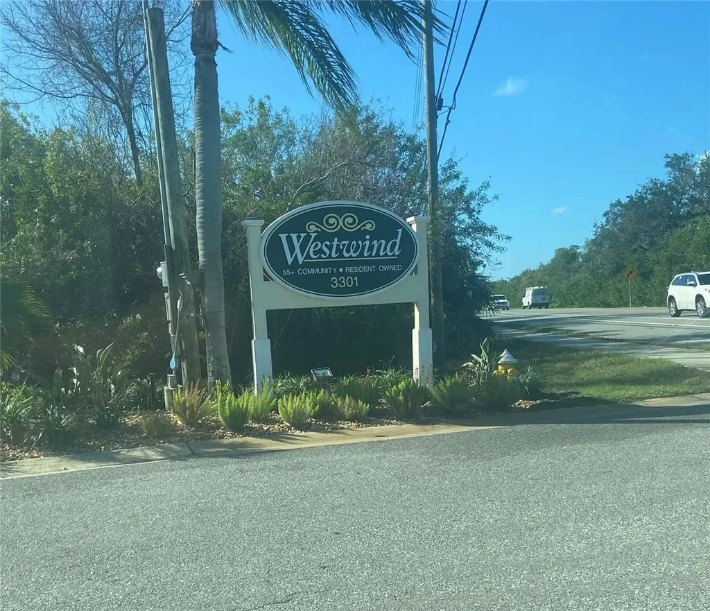 3301 Alt 19 Palm Harbor FL 34683