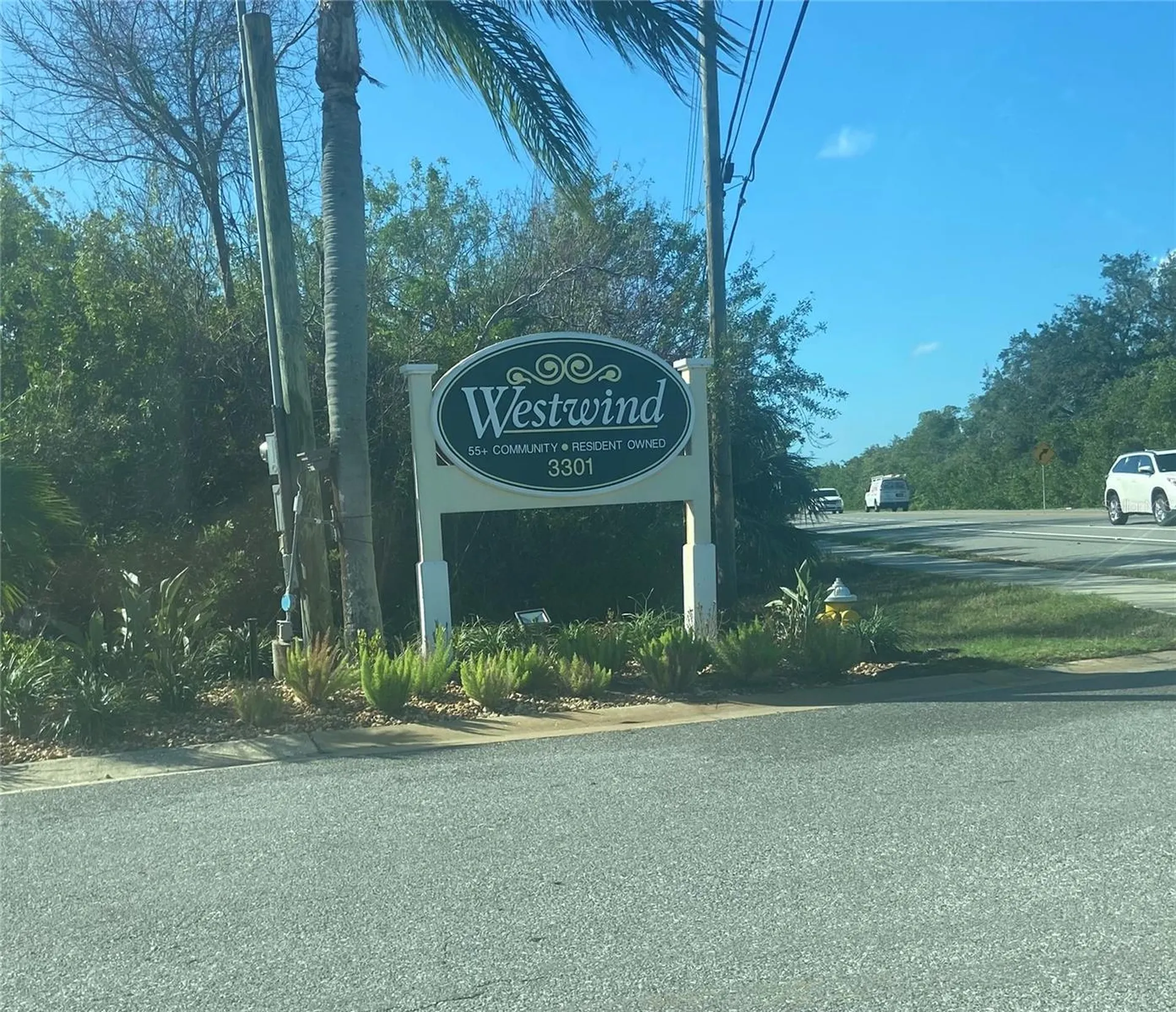 3301 Alt 19 Palm Harbor FL 34683