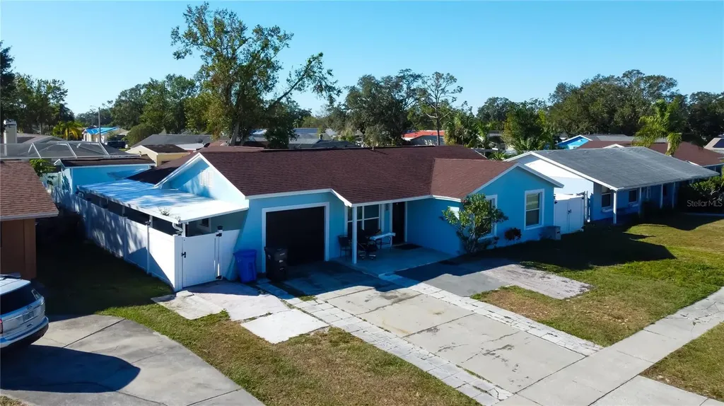 8240 Greenleaf Circle Tampa FL 33615