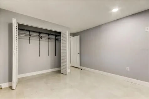 8240 Greenleaf Circle Tampa FL 33615
