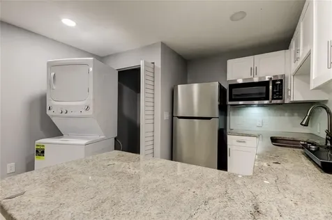 8240 Greenleaf Circle Tampa FL 33615