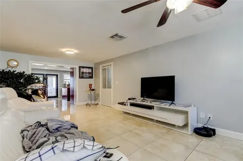 8240 Greenleaf Circle Tampa FL 33615