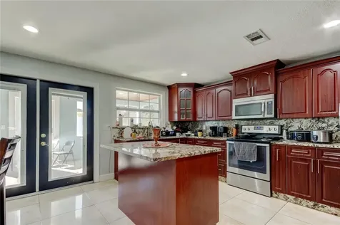 8240 Greenleaf Circle Tampa FL 33615