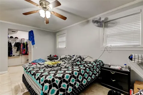 8240 Greenleaf Circle Tampa FL 33615