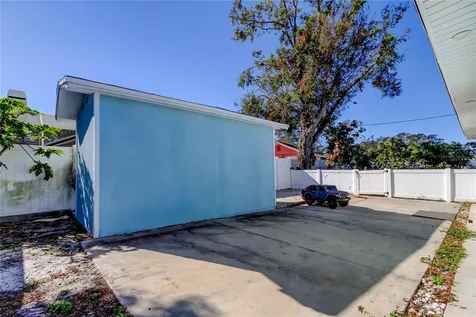 8240 Greenleaf Circle Tampa FL 33615