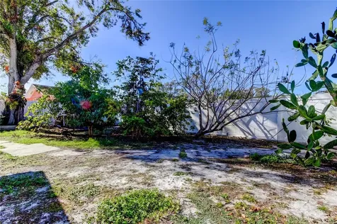 8240 Greenleaf Circle Tampa FL 33615