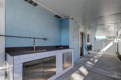 8240 Greenleaf Circle Tampa FL 33615