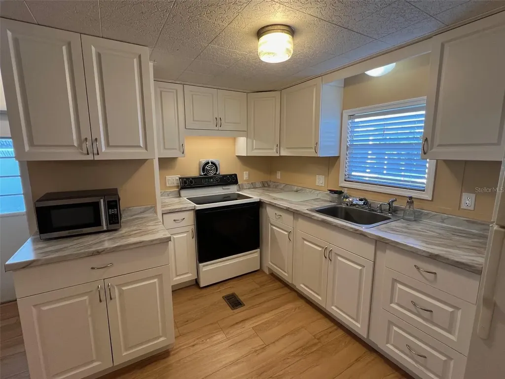 11300 124th Avenue Largo FL 33778