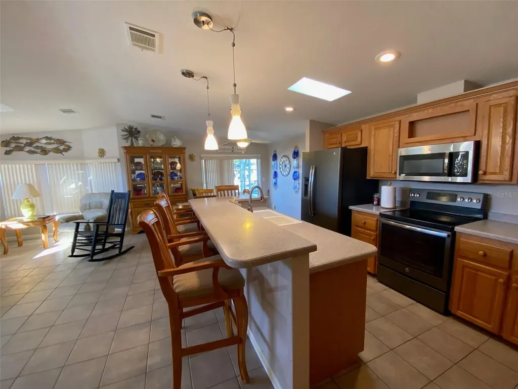 4851 W Gandy Boulevard Tampa FL 33611