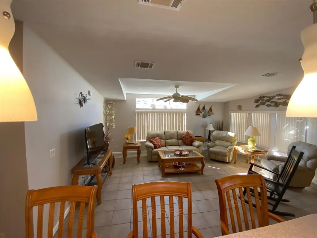 4851 W Gandy Boulevard Tampa FL 33611