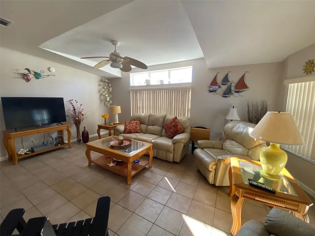 4851 W Gandy Boulevard Tampa FL 33611