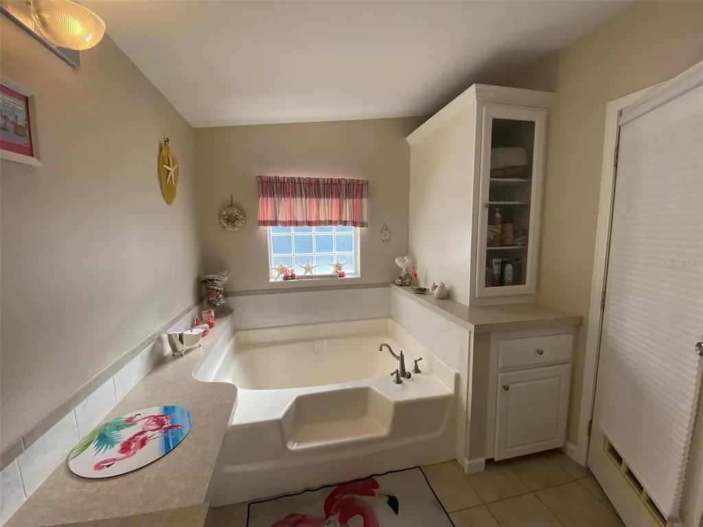 4851 W Gandy Boulevard Tampa FL 33611