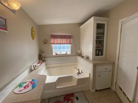 4851 W Gandy Boulevard Tampa FL 33611