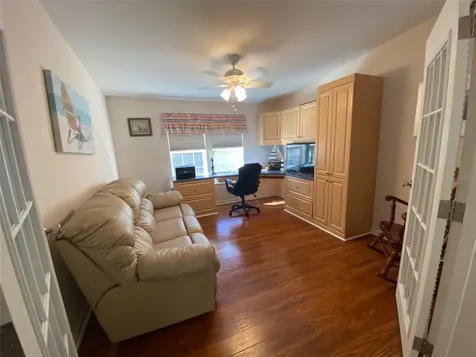 4851 W Gandy Boulevard Tampa FL 33611
