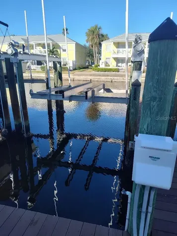 127SS Coquina Key Drive SE Drive St Petersburg FL 33705
