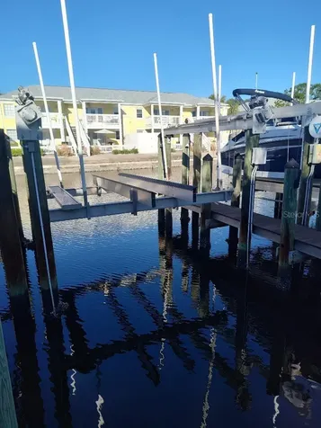 127SS Coquina Key Drive SE Drive St Petersburg FL 33705