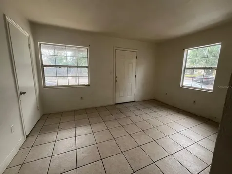 2354 7th Street S St Petersburg FL 33705