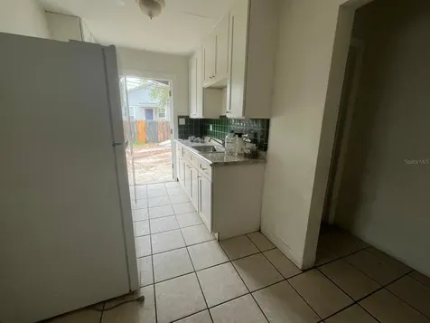 2354 7th Street S St Petersburg FL 33705