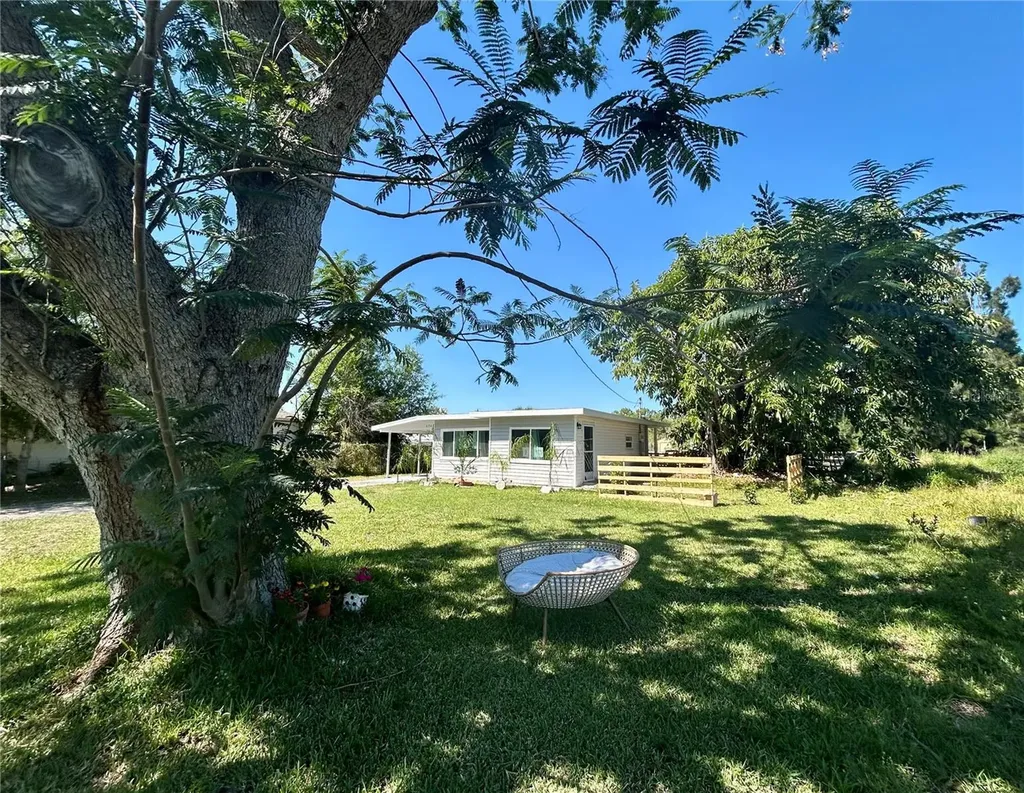 1742 Mangoe Street Punta Gorda FL 33980