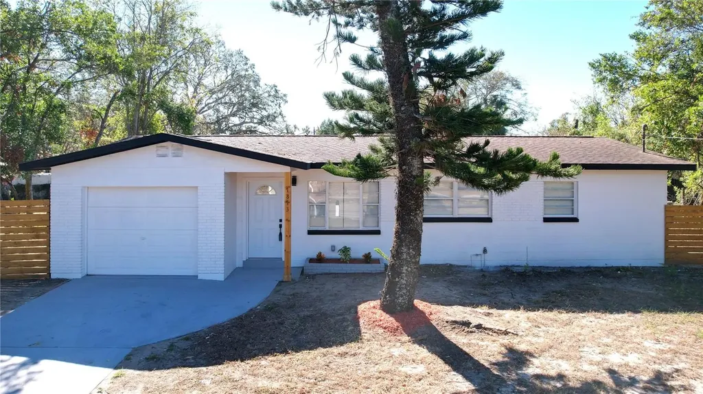 1813 E 109th Avenue Tampa FL 33612
