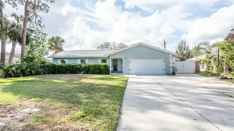 5218 Venetian Boulevard NE St Petersburg FL 33703