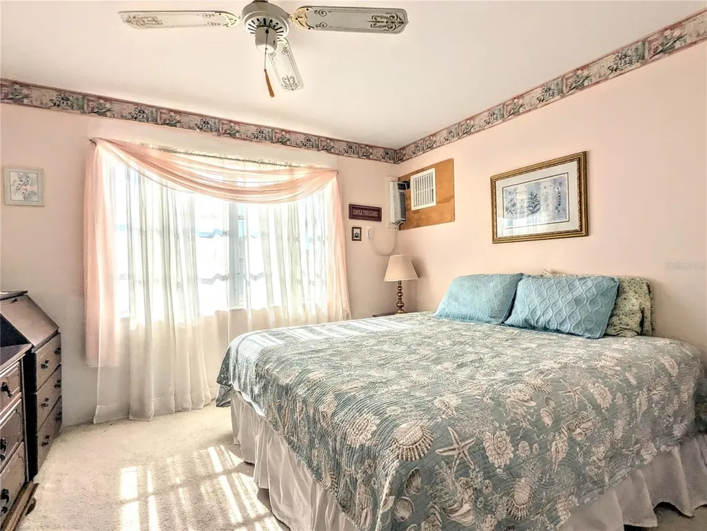 2228 Canal Drive Bradenton FL 34207