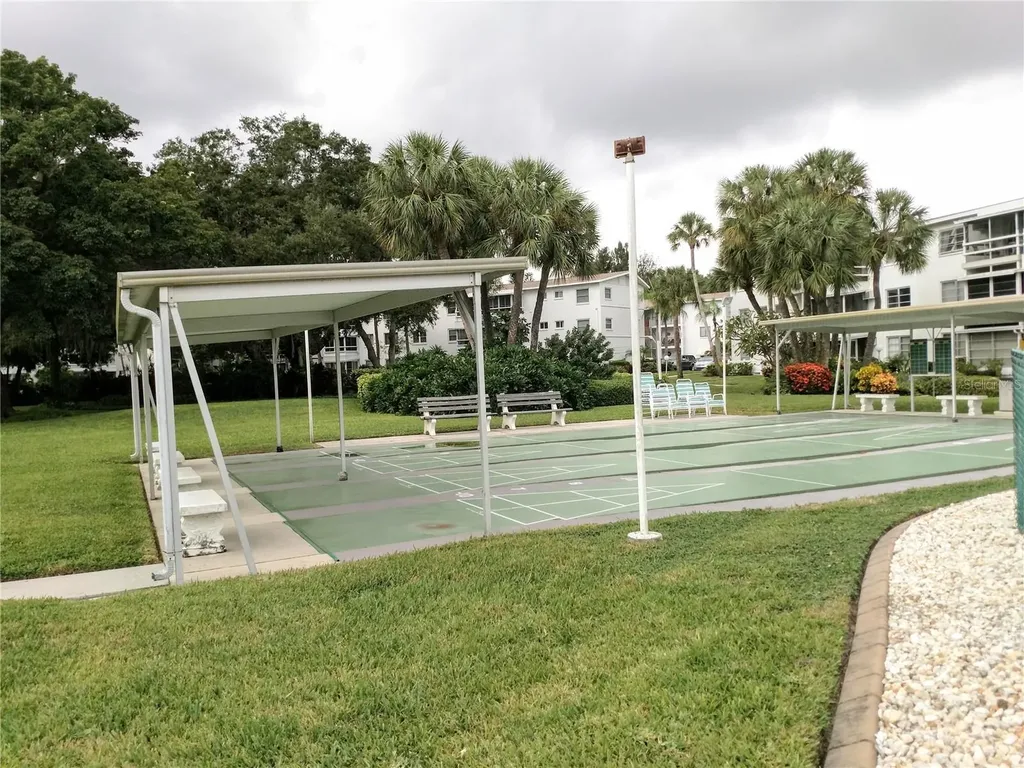 2228 Canal Drive Bradenton FL 34207