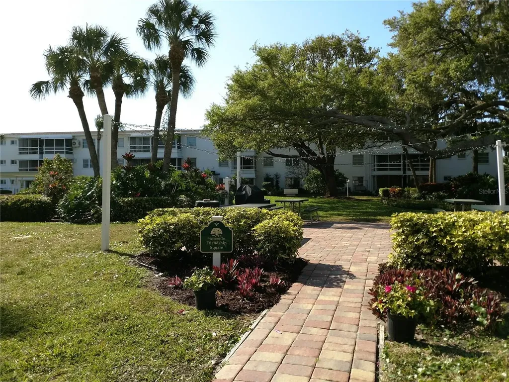 2228 Canal Drive Bradenton FL 34207