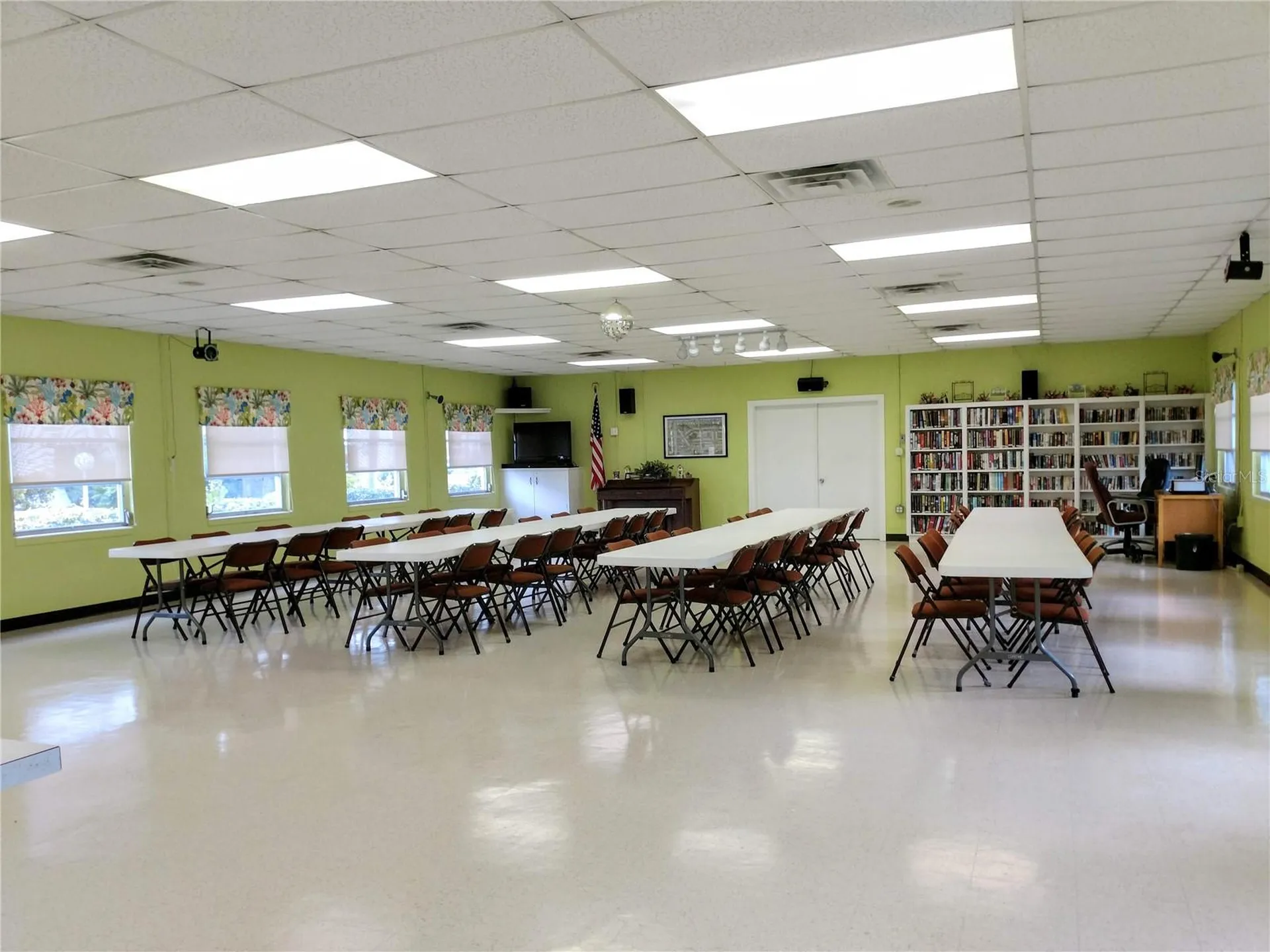 2228 Canal Drive Bradenton FL 34207
