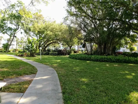 2228 Canal Drive Bradenton FL 34207