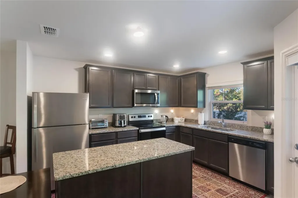 1592 Wynford Circle Tavares FL 32778