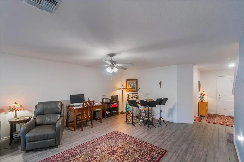 1592 Wynford Circle Tavares FL 32778