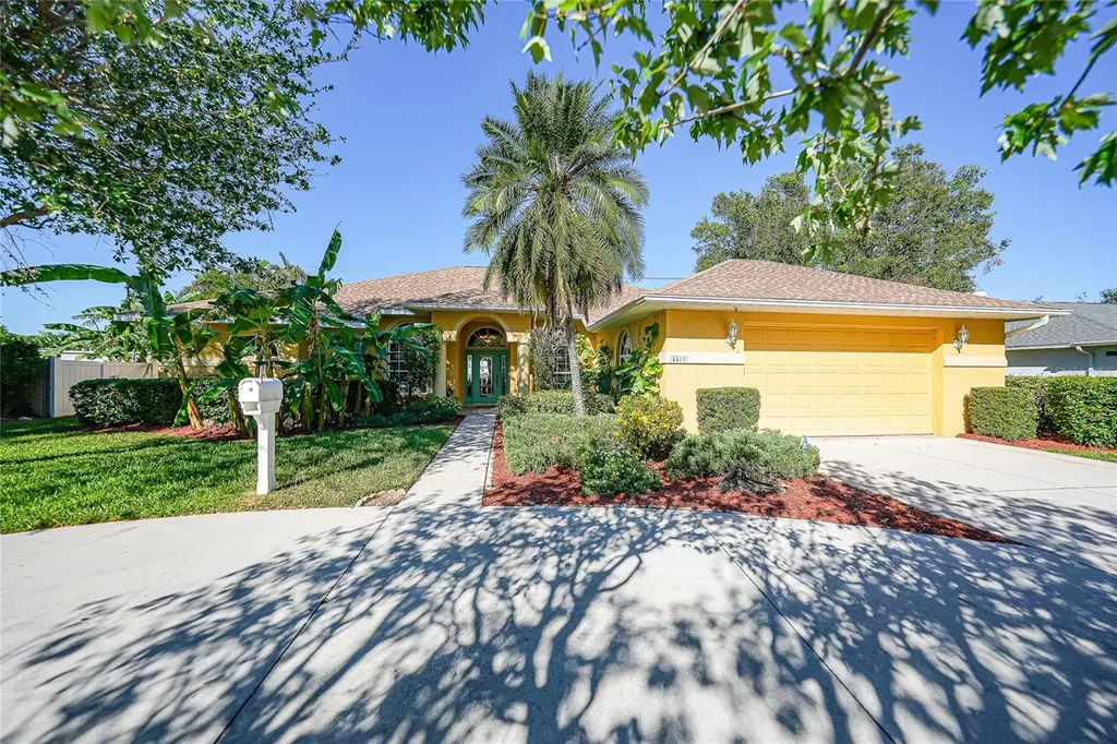 6510 Kimlinda Lane Sarasota FL 34243