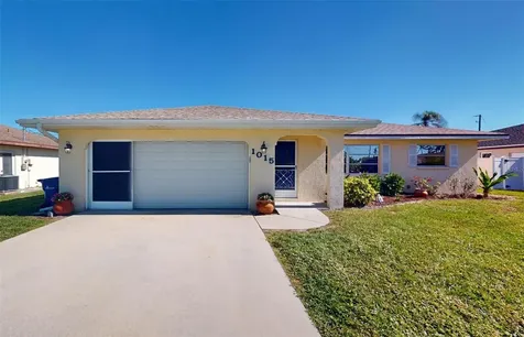 1015 Montana Avenue Englewood FL 34223
