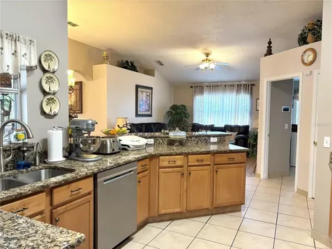 2491 Candlewick Street Deltona FL 32738